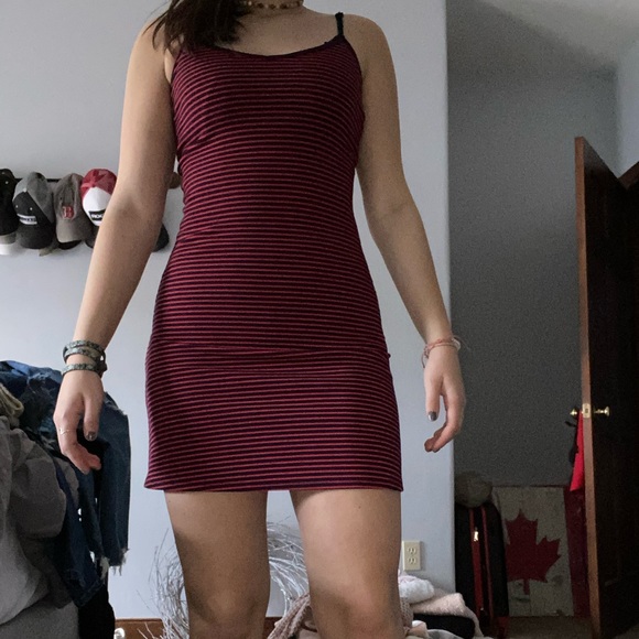 Navy blue and red stripped dress - Picture 4 of 4